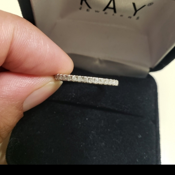 10k gold real diamond anniversary band - Picture 9 of 9